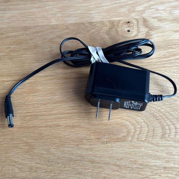 Levitating Moon Table Lamp, Magnetic Floating & Spinning Light - Picture 7 of 14